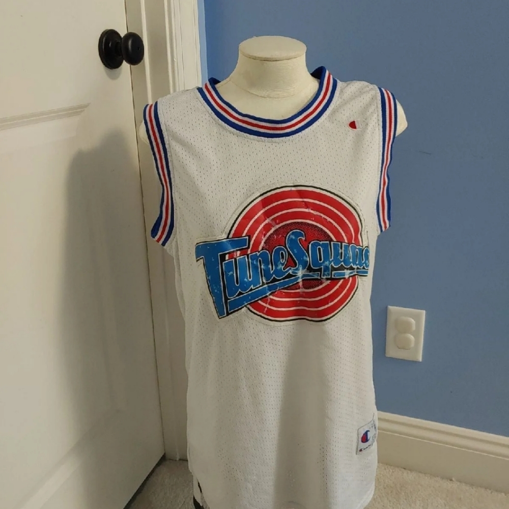 Champion Lola tune squad jersey